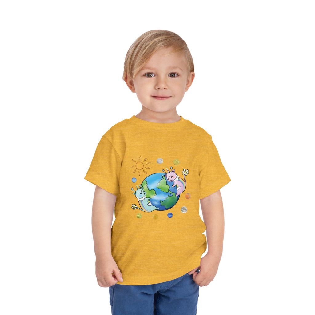 Moowy & Soowy Toddler T-Shirt – Cute Aliens Hugging Earth Kids Space Tee
