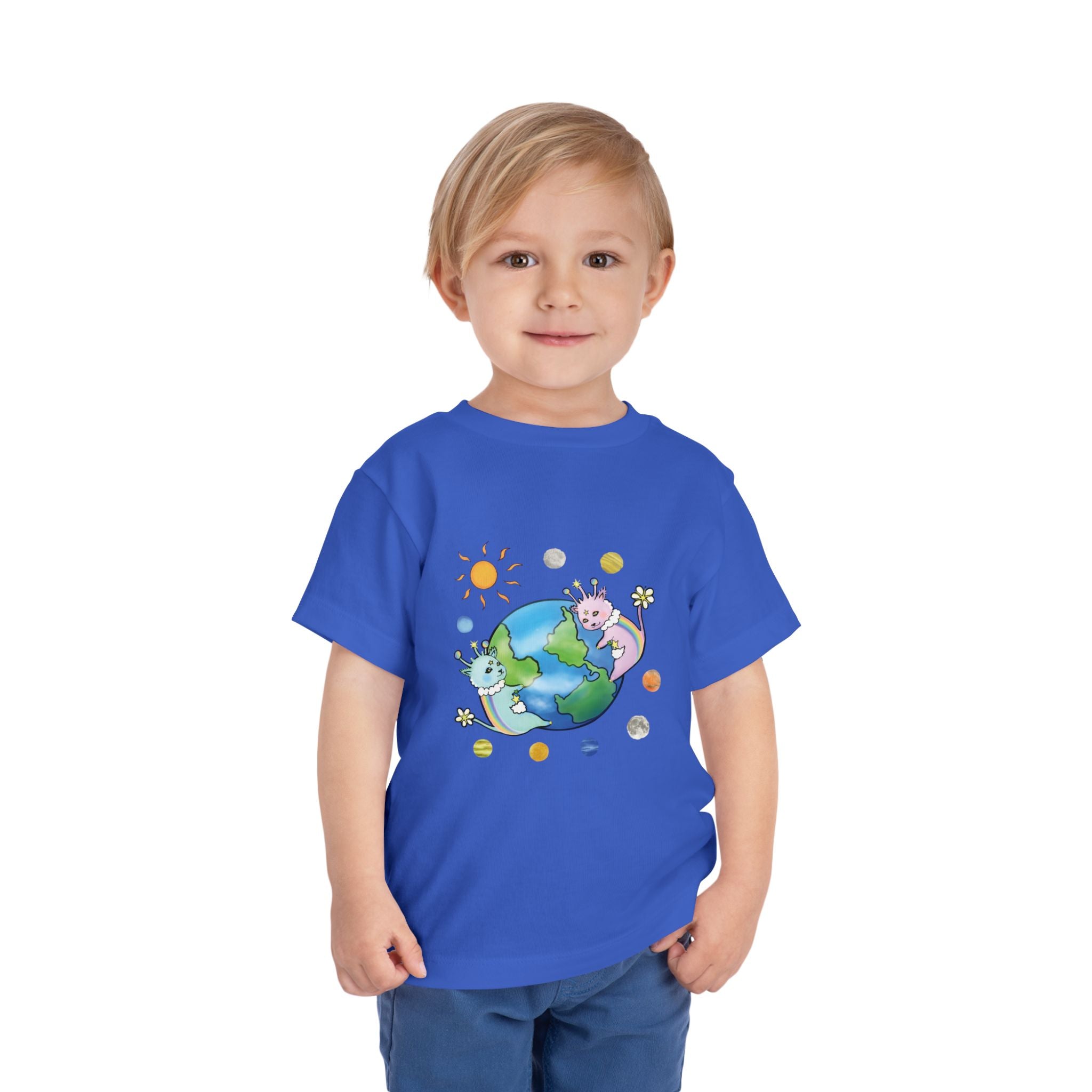 Moowy & Soowy Toddler T-Shirt – Cute Aliens Hugging Earth Kids Space Tee
