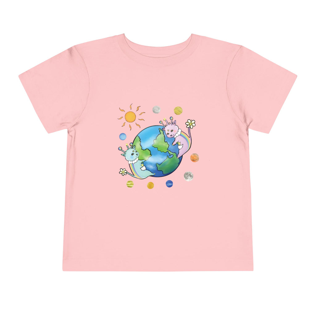 Moowy & Soowy Toddler T-Shirt – Cute Aliens Hugging Earth Kids Space Tee