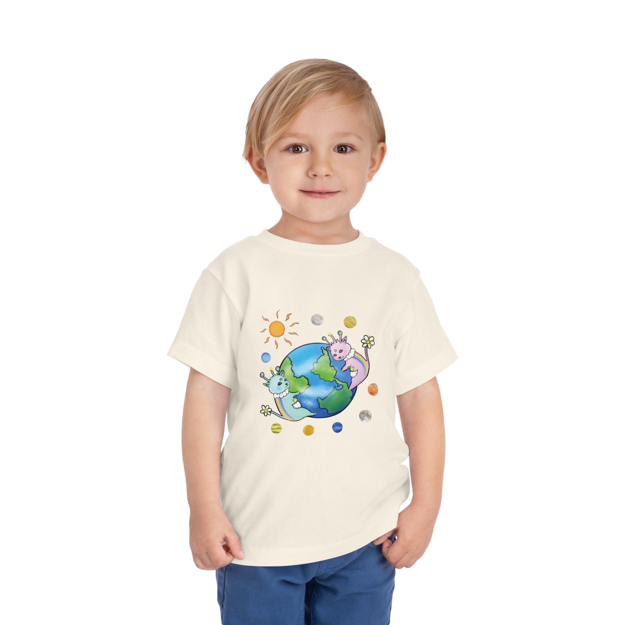 Moowy & Soowy Toddler T-Shirt – Cute Aliens Hugging Earth Kids Space Tee
