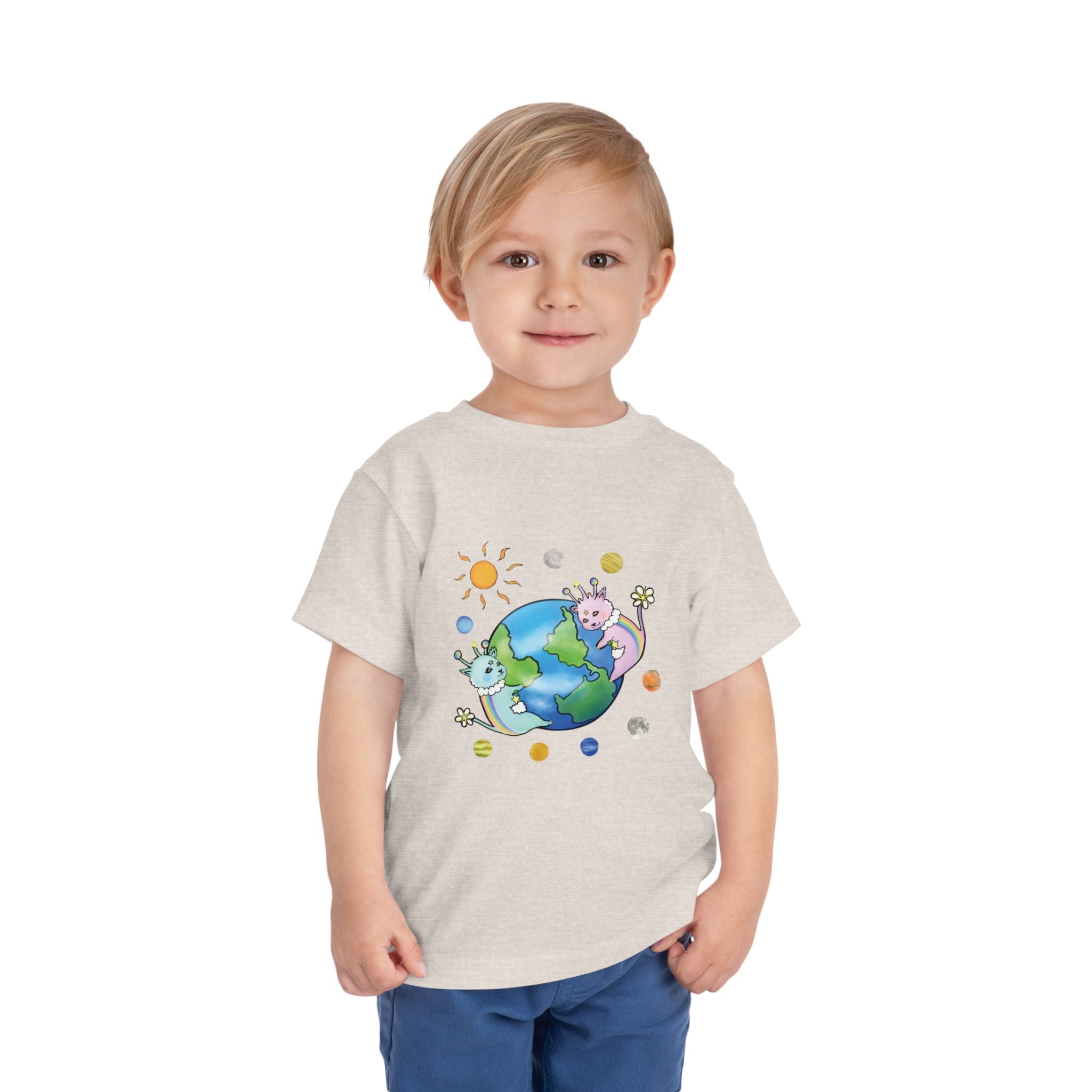 Moowy & Soowy Toddler T-Shirt – Cute Aliens Hugging Earth Kids Space Tee