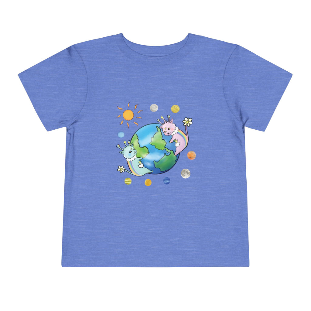 Moowy & Soowy Toddler T-Shirt – Cute Aliens Hugging Earth Kids Space Tee