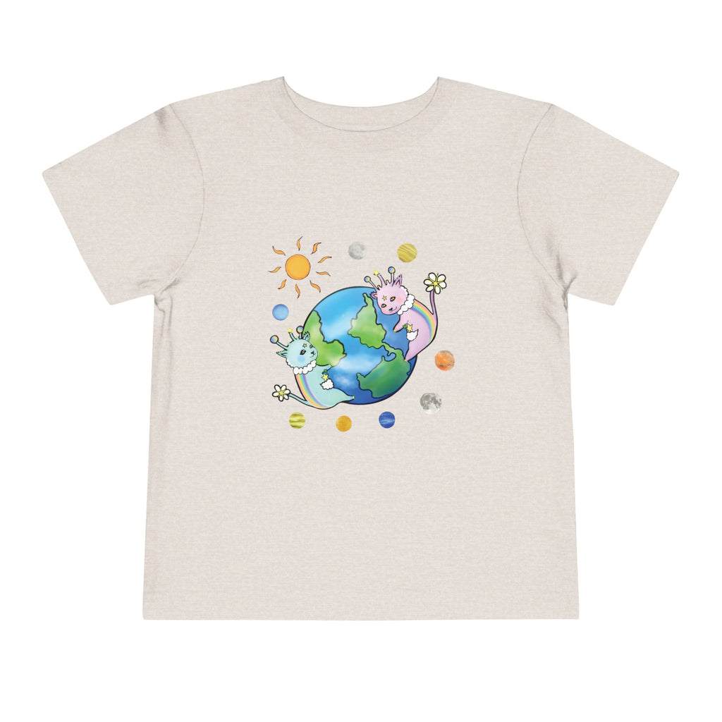 Moowy & Soowy Toddler T-Shirt – Cute Aliens Hugging Earth Kids Space Tee